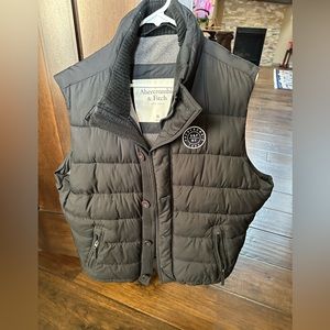 Abercrombie xl mens vest